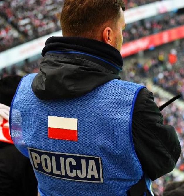 Dziewczynka zgubiła się podczas meczu – rodziców odnaleźli policyjni spottersi