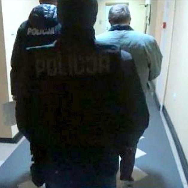 Korupcja przy wydawaniu świadectw kwalifikacyjnych elektrykom. 15 osób usłyszało zarzuty