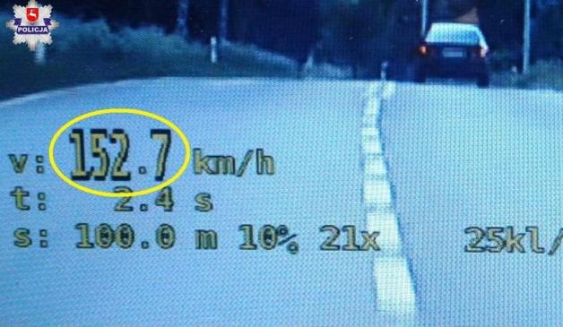 Pędził ponad 150 km/h w zabudowanym, bo spieszył się do syna. Stracił prawo jazdy